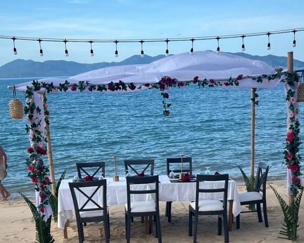 Wedding Beach The Cosy Maenam Beach Resort Pool Bar & Restauraant